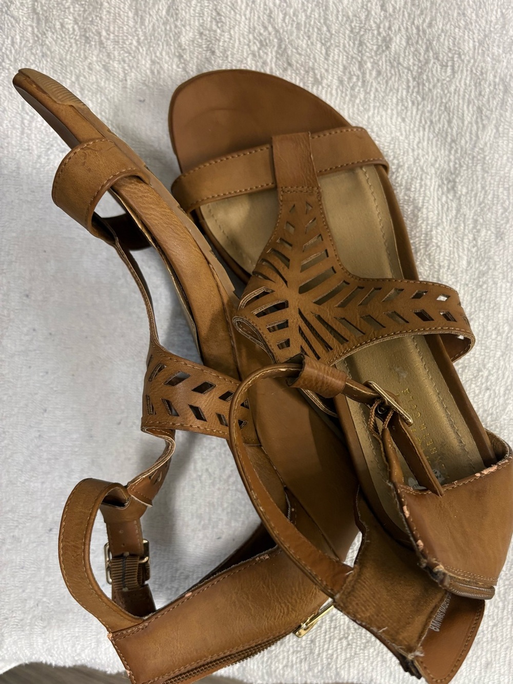 Kenneth Cole Reaction Tan Laser-Cut Wedge Sandals
